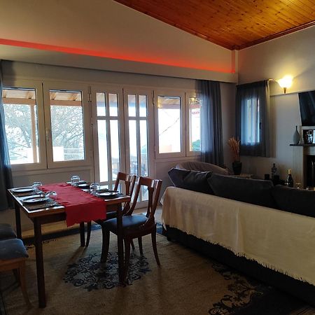 Sea View House Apartment Aígion Ngoại thất bức ảnh